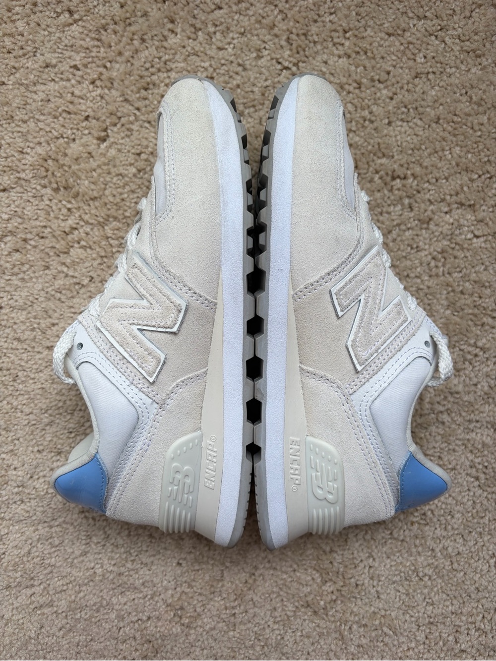 574 Core New Balance Women’s Size 7 Cream Suede Sneakers with Light Blue Heel
